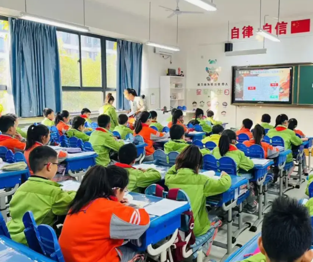 未来校园将继续用深用继续推动村庄教育的优质均衡 未来校园将继续用深用继续推动村庄教育的优质均衡